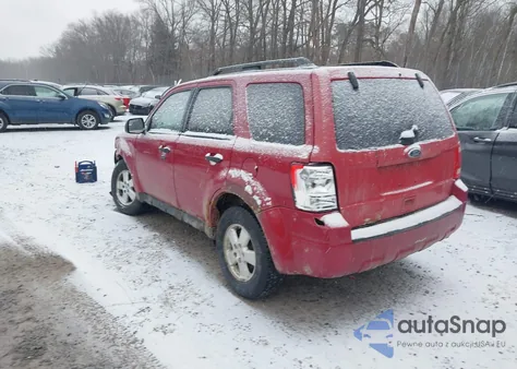 2011 Ford Escape Xlt z USA, uszkodzony, nr VIN 1FMCU9D72BKC05271